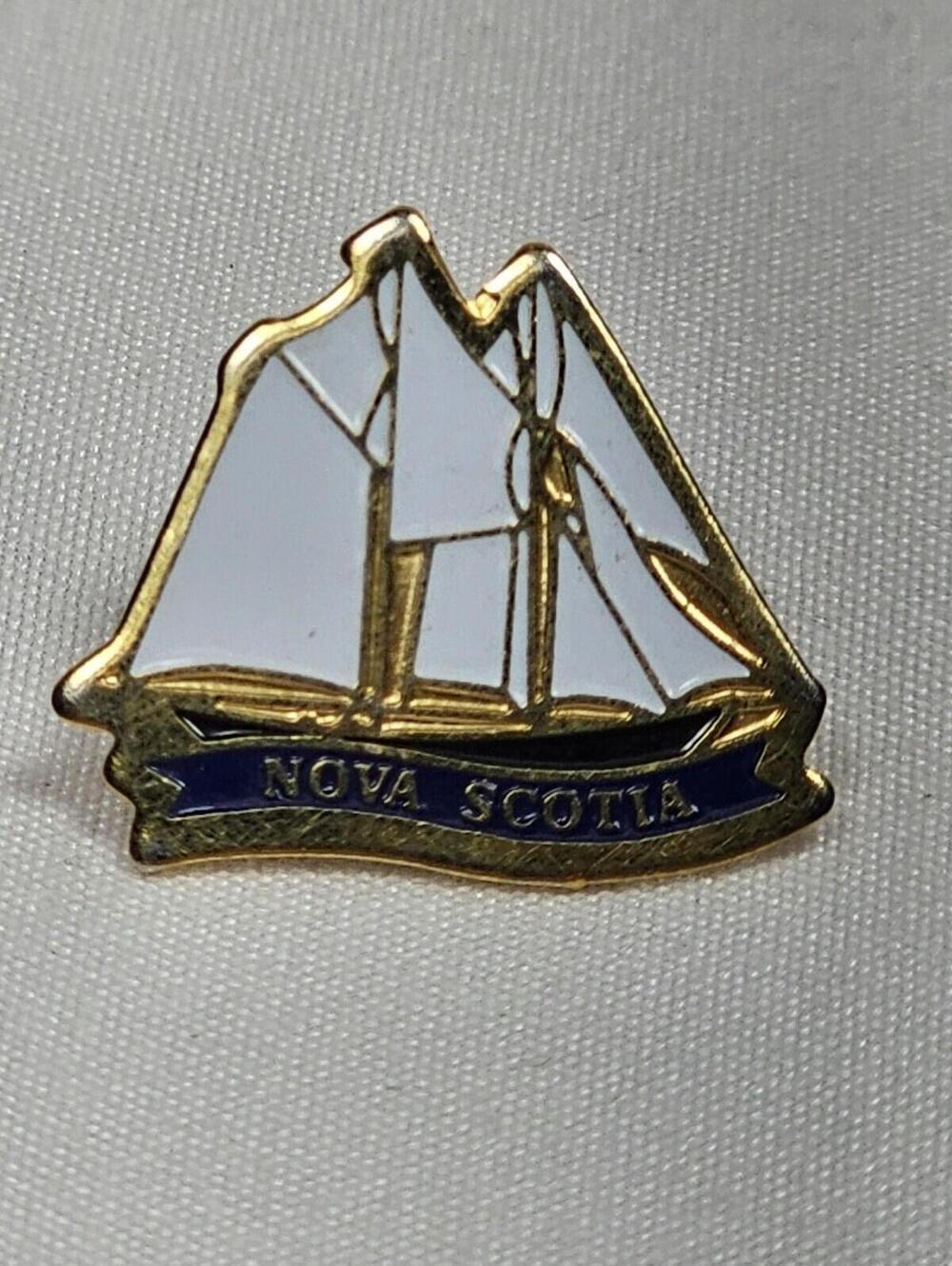 Vintage Nova Scotia Sailboat Pin Enamel Schooner Canadian Province Travel